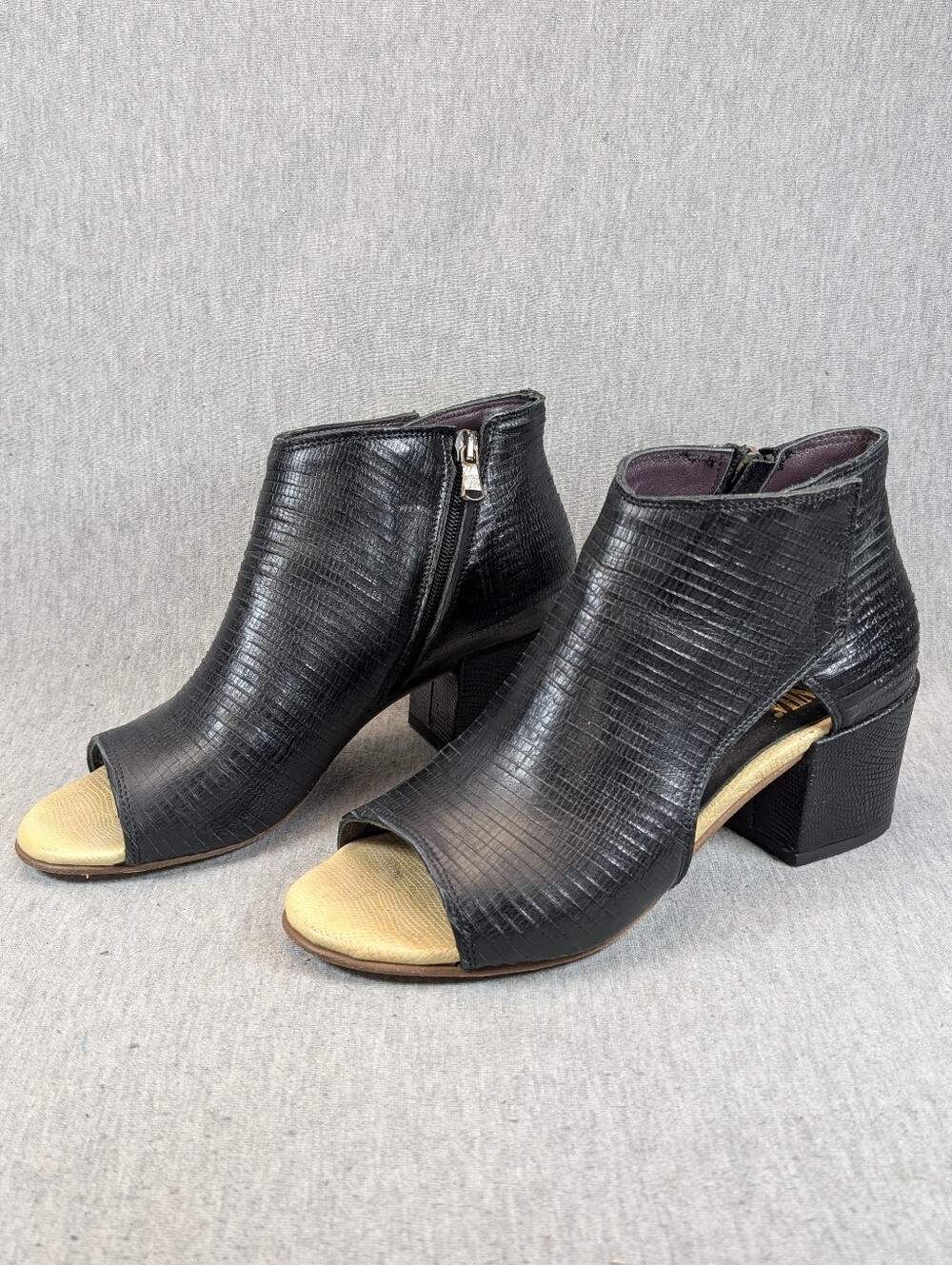 Piranha Italia Vero Cuoio Leather Heels Women's 40 Black Open Toe Side Zip